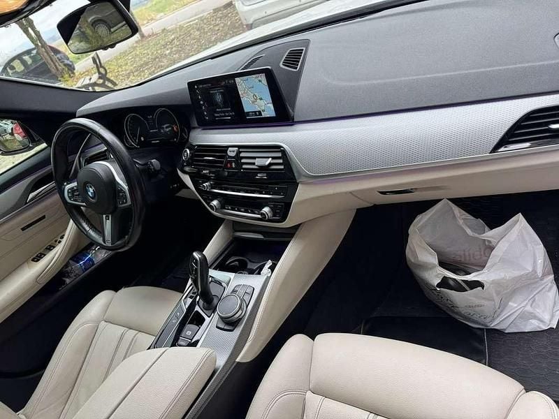 Usata BMW 550 Comfort Edition 400 CV (294 kW) 2019 Station wagon