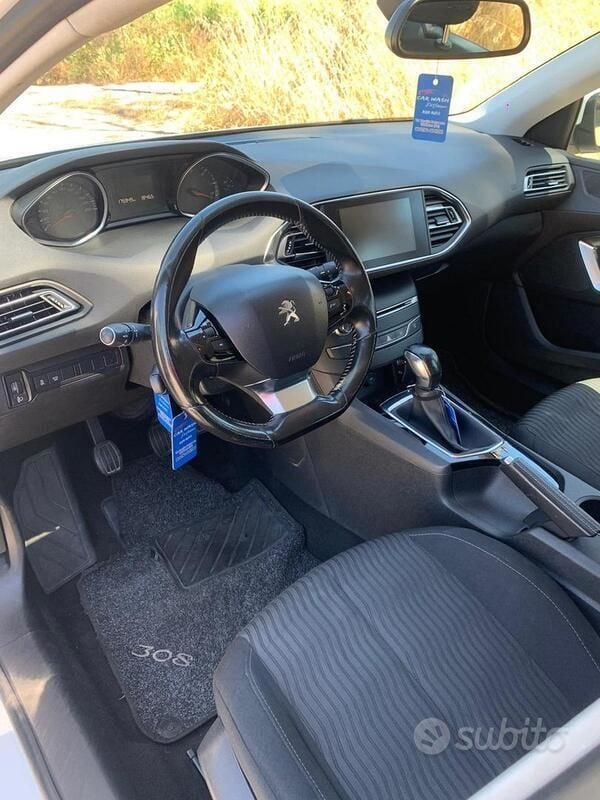 Usata Peugeot 308 99 CV (72 kW) 2016 Bianco Utilitaria