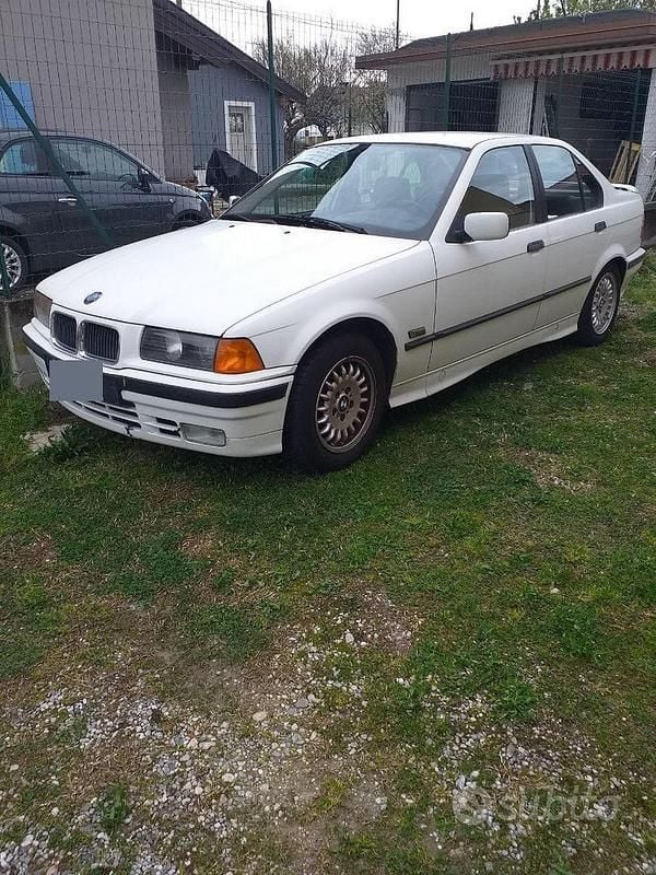 Usata BMW 316 102 CV (75 kW) 1998 Bianco Berlina