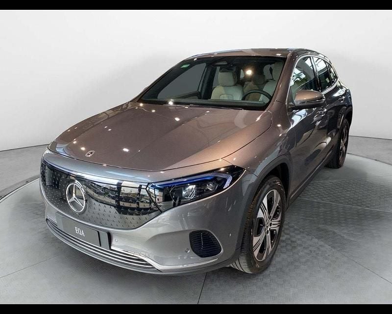 Usata Mercedes EQA250 Advanced Plus 94 kW (129 CV) 2024 Grigio SUV