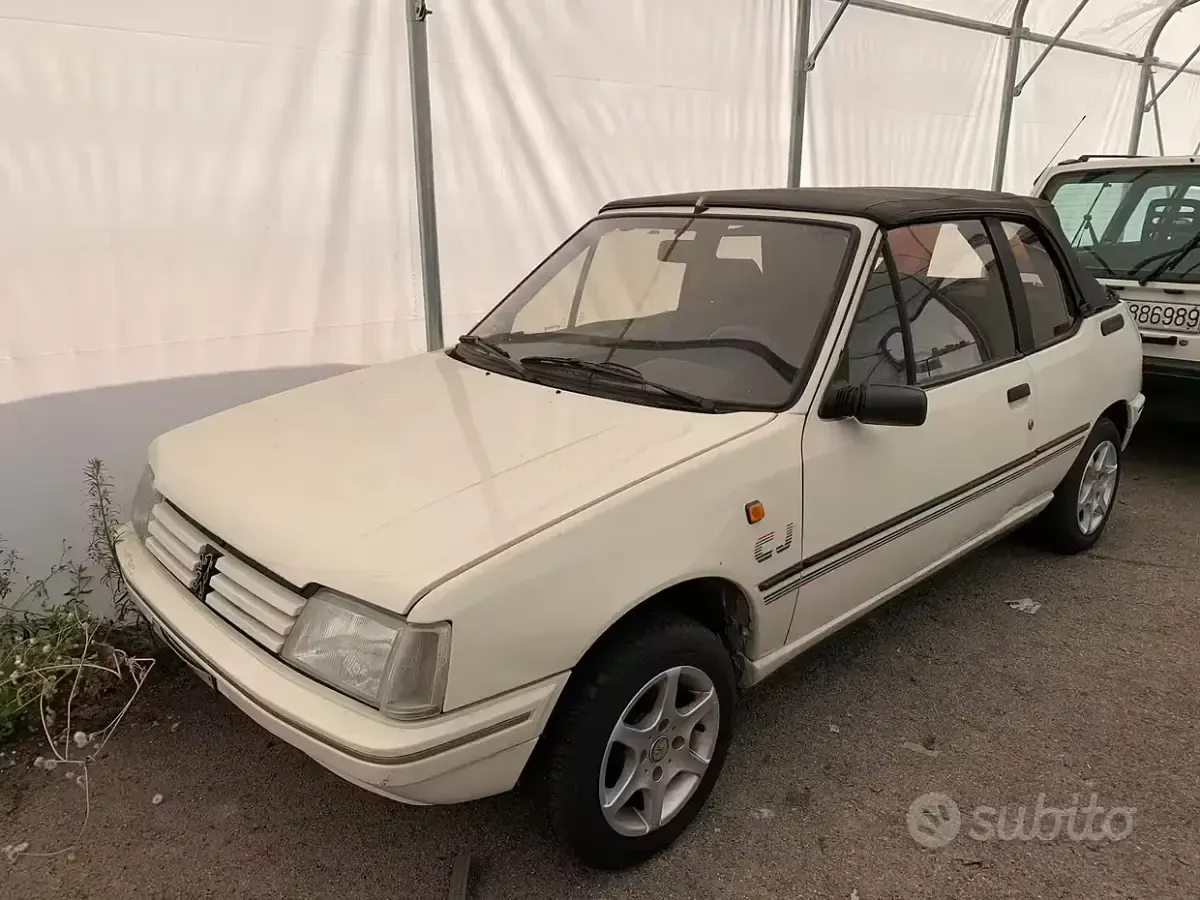 Usata Peugeot 205 54 CV (39 kW) 1990 Bianco Cabrio