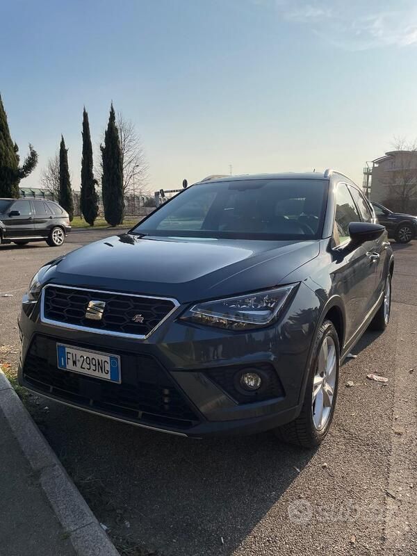 Usata Seat Arona 90 CV (66 kW) 2019 Grigio SUV