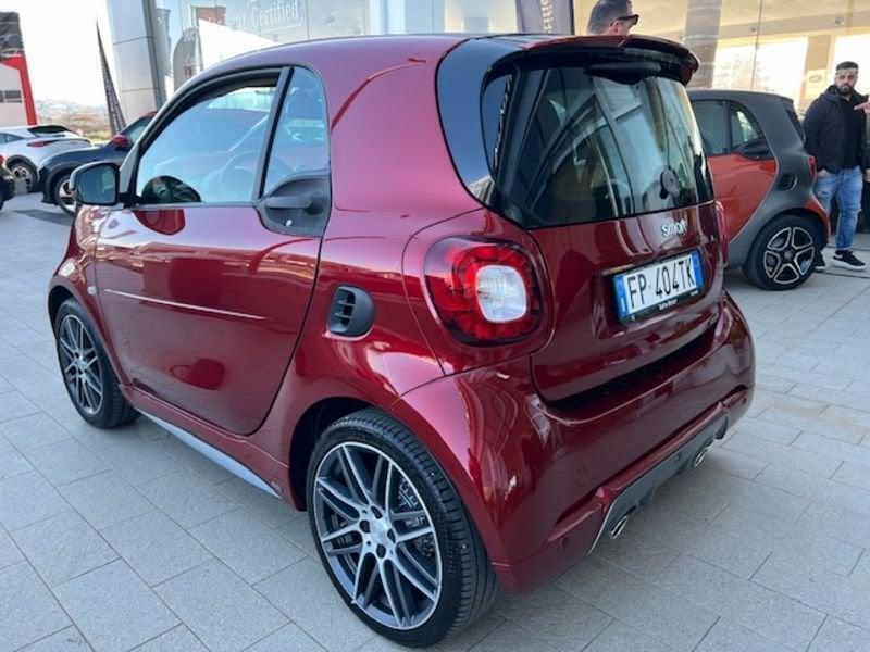 Usato 2018 Smart ForTwo Coupé 0.9 Benzin 109 CV (26.500 €)