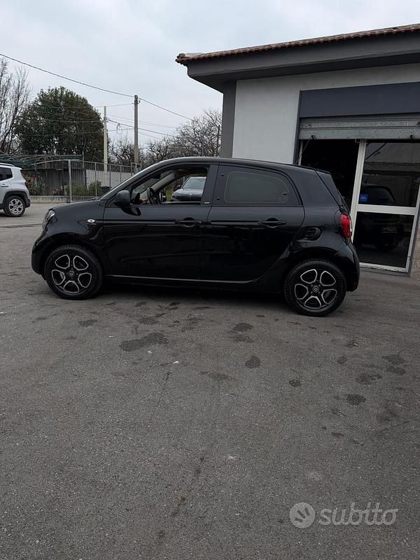 Usata Smart ForFour 2019 Nero Utilitaria