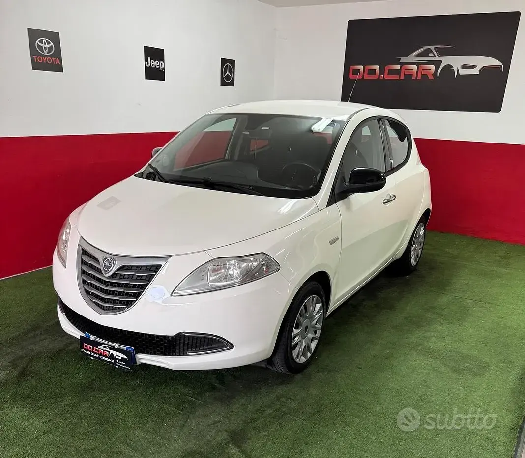 Usata Lancia Ypsilon 69 CV (50 kW) 2012 Utilitaria