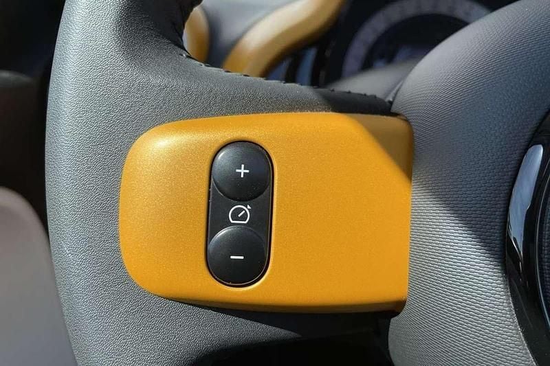 Occasion Renault Twingo Techno 30 kW (42 PK) 2023 Grijs Hatchback