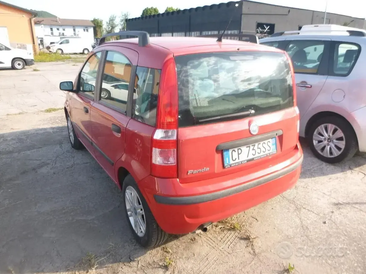 Usata Fiat Panda Dynamic 60 CV (44 kW) 2004 Rosso Utilitaria