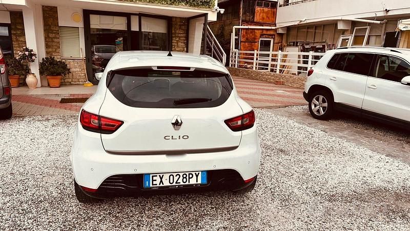 Usata Renault Clio IV 75 CV (55 kW) 2014 Bianco Berlina