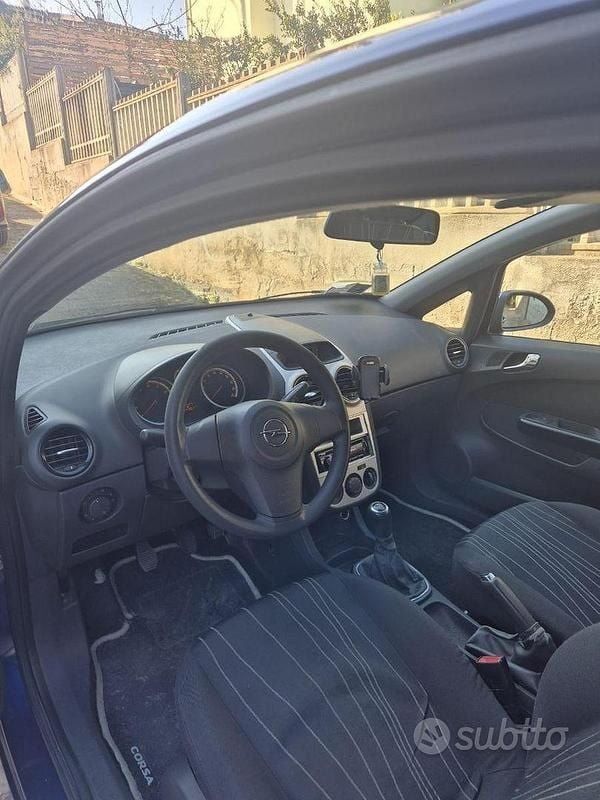 Usata Opel Corsa 80 CV (58 kW) 2007 Utilitaria
