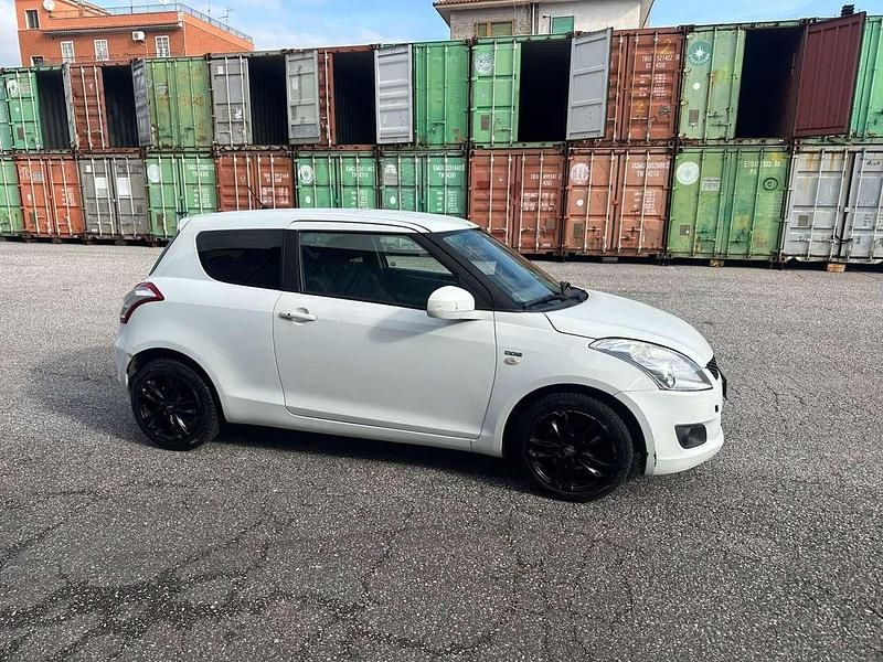 Usata Suzuki Swift GL 75 CV (55 kW) 2012 Bianco Berlina