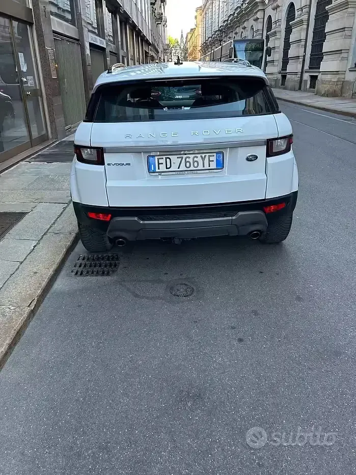 Usata Land Rover Range Rover evoque 150 CV (110 kW) 2016 Bianco SUV