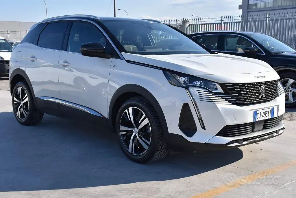 Usata Peugeot 3008 GT 131 CV (96 kW) 2022 Bianco SUV