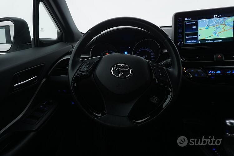 Usata Toyota C-HR Business Edition 122 CV (89 kW) 2021 Bianco SUV
