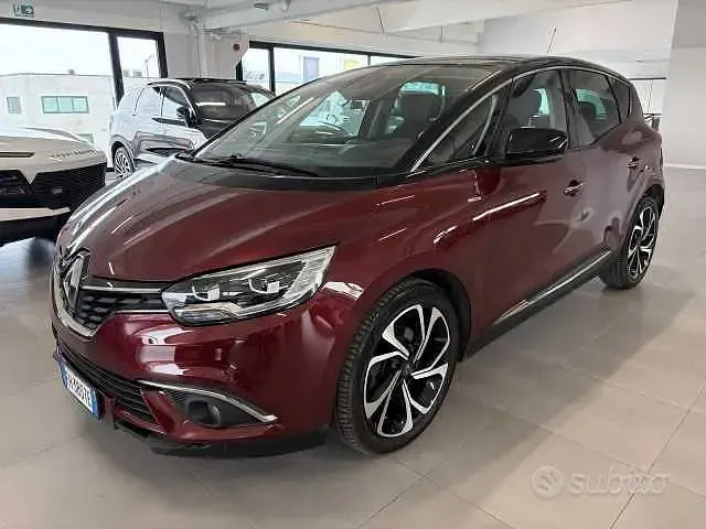Usata Renault Scénic IV Bose Edition 110 CV (80 kW) 2017 Rosso Monovolume