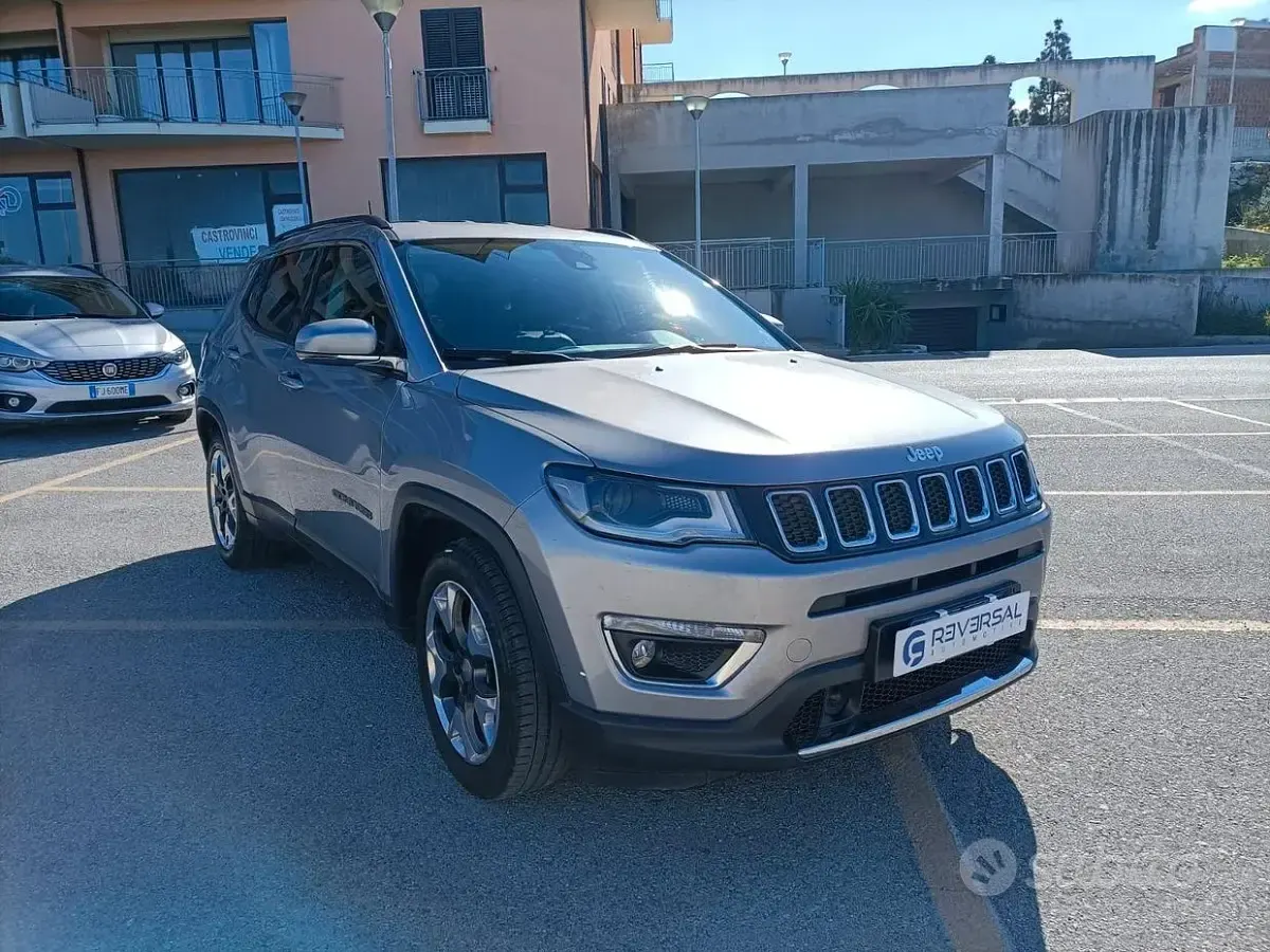 Usata Jeep Compass Limited 120 CV (88 kW) 2018 Grigio SUV