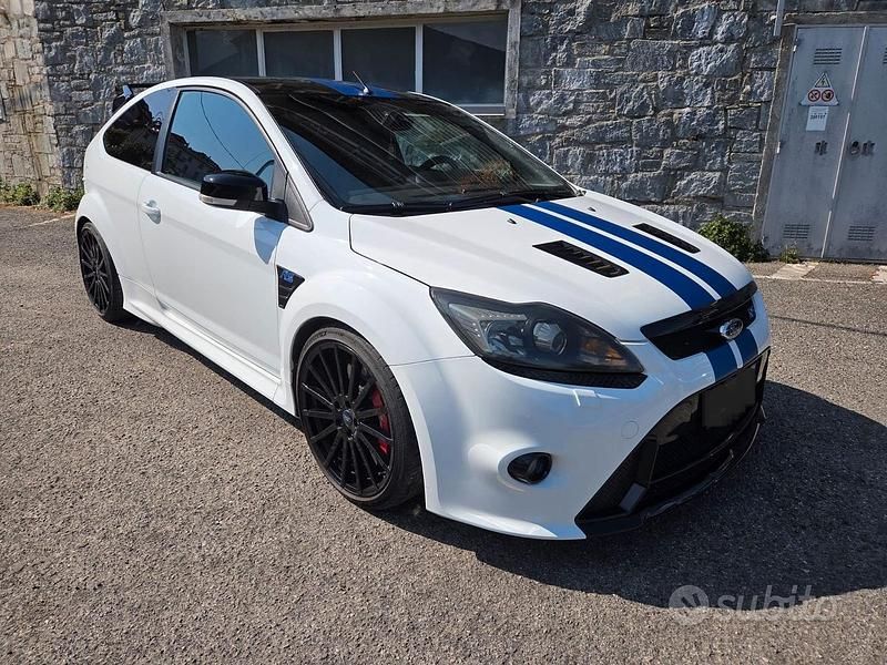 Usata Ford Focus RS 305 CV (224 kW) 2010 Bianco Berlina