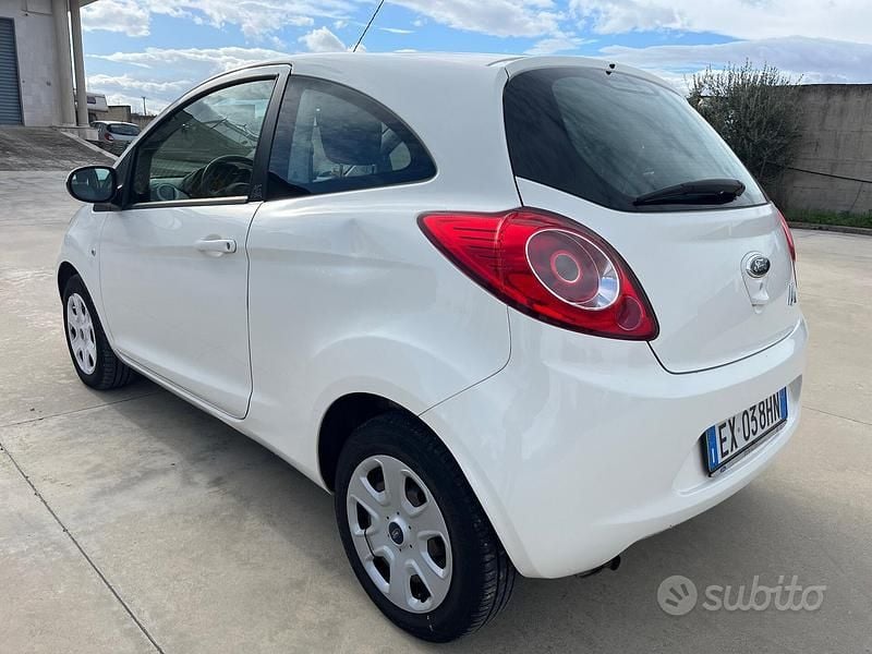 Begagnad Ford Ka 69 HK (50 kW) 2014 Vit Sedan