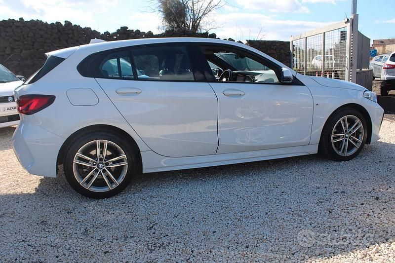 Usata BMW 118 M Sport 136 CV (100 kW) 2022 Bianco Utilitaria