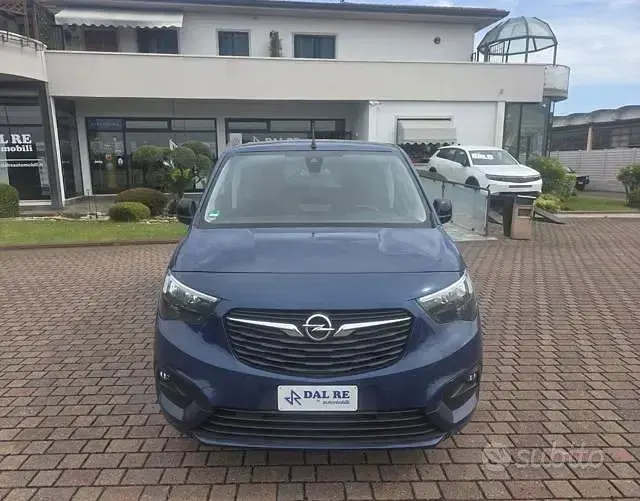 Usata Opel Combo Life Edition+ 131 CV (96 kW) 2022 Blu Monovolume