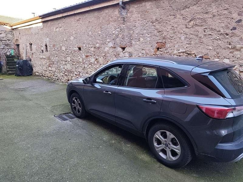 Usata Ford Kuga Titanium 120 CV (88 kW) 2020 SUV