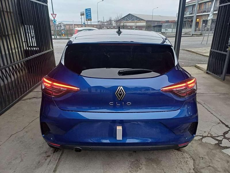 Nuova Renault Clio V 101 CV (74 kW) 2026 Blu/azzurro Berlina