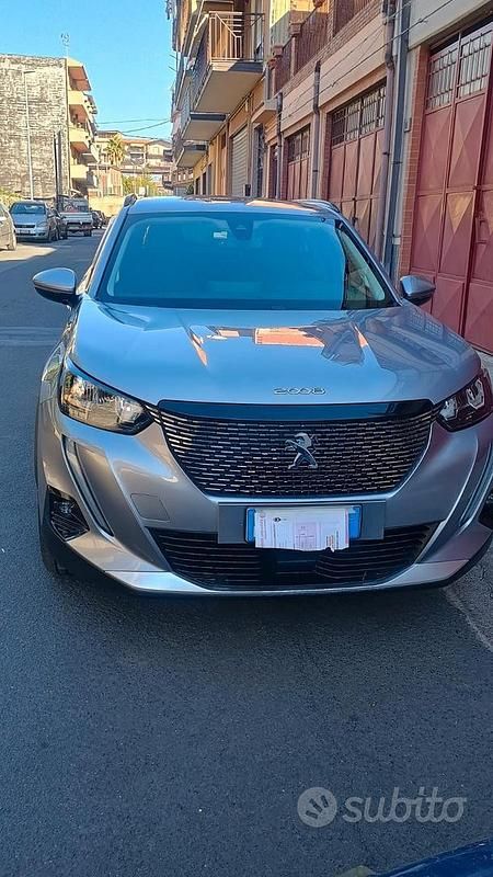 Usata Peugeot 2008 S 110 CV (80 kW) 2021 SUV