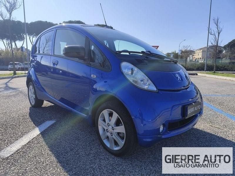 Blu/azzurro Usata 2017 Peugeot iON Active Due volumi | 6300 € - Immagine 1/4