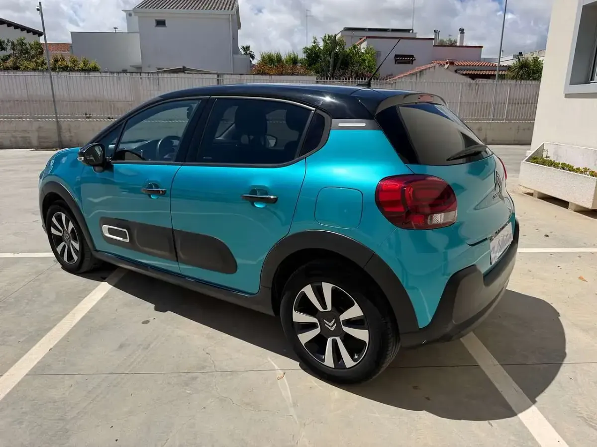 Usata Citroën C3 Shine 102 CV (75 kW) 2022 Turchese Utilitaria