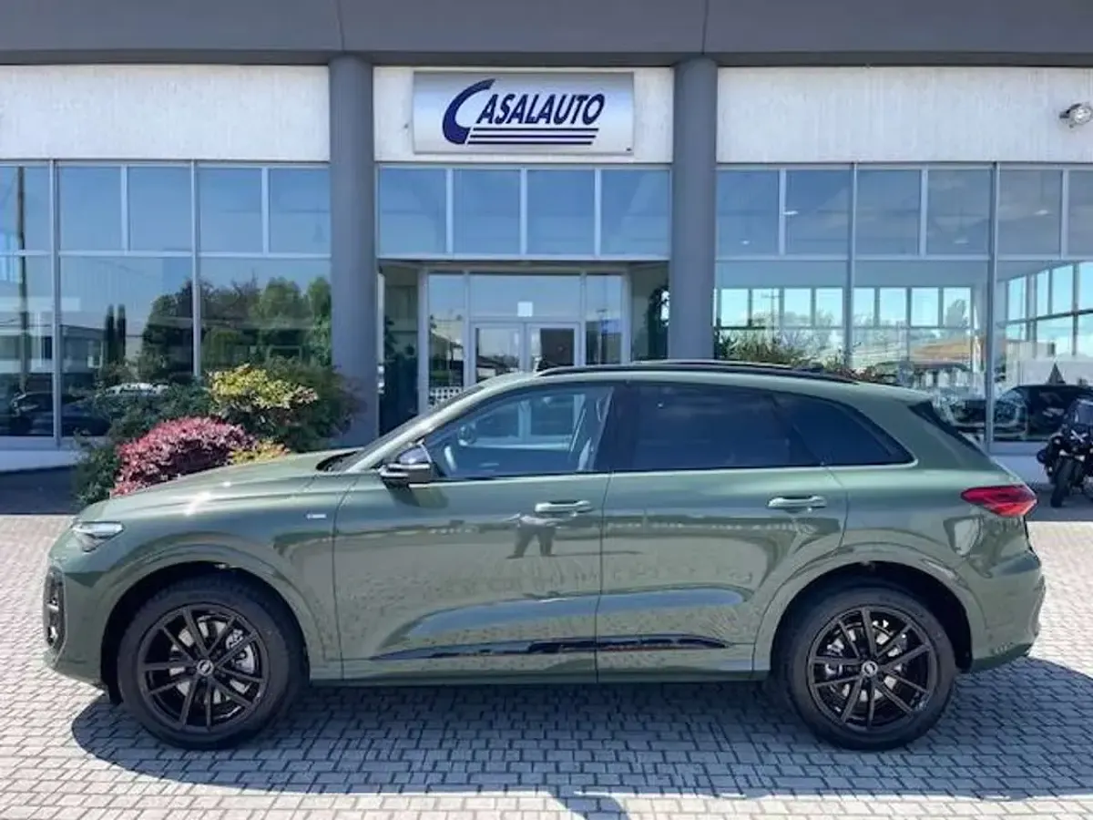Nuova Audi Q5 S-Line 204 CV (150 kW) 2026 Verde district SUV