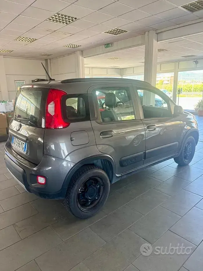 Occasion Fiat Panda 4x4 Wild 85 ch (62 kW) 2021 Gris Citadine