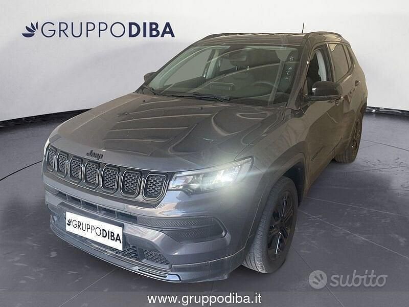 Argento Usata 2023 Jeep Compass Night Eagle SUV | 22.500 € (Ottimo prezzo) - Immagine 1/4