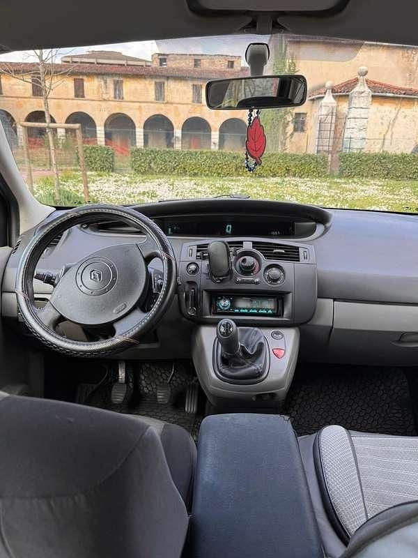Usata Renault Scénic II Authentique 105 CV (77 kW) 2006 Monovolume