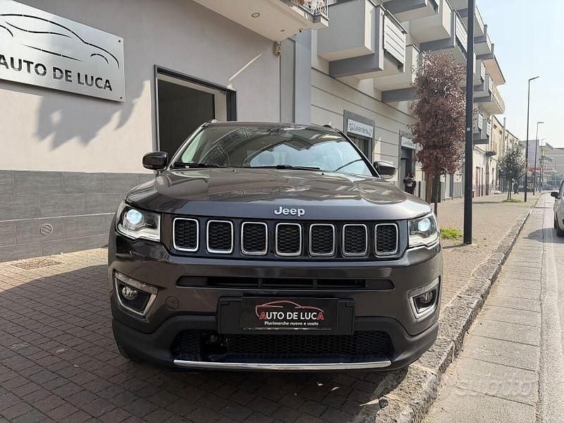 Usata Jeep Compass Limited 140 CV (102 kW) 2019 Grigio SUV