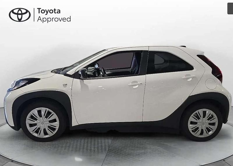 Usata Toyota Aygo X Active 72 CV (52 kW) 2023 Bianco SUV