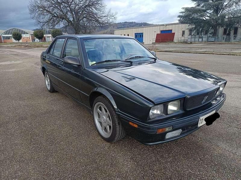 Usata Maserati 424 245 CV (180 kW) 1991 Nero Berlina