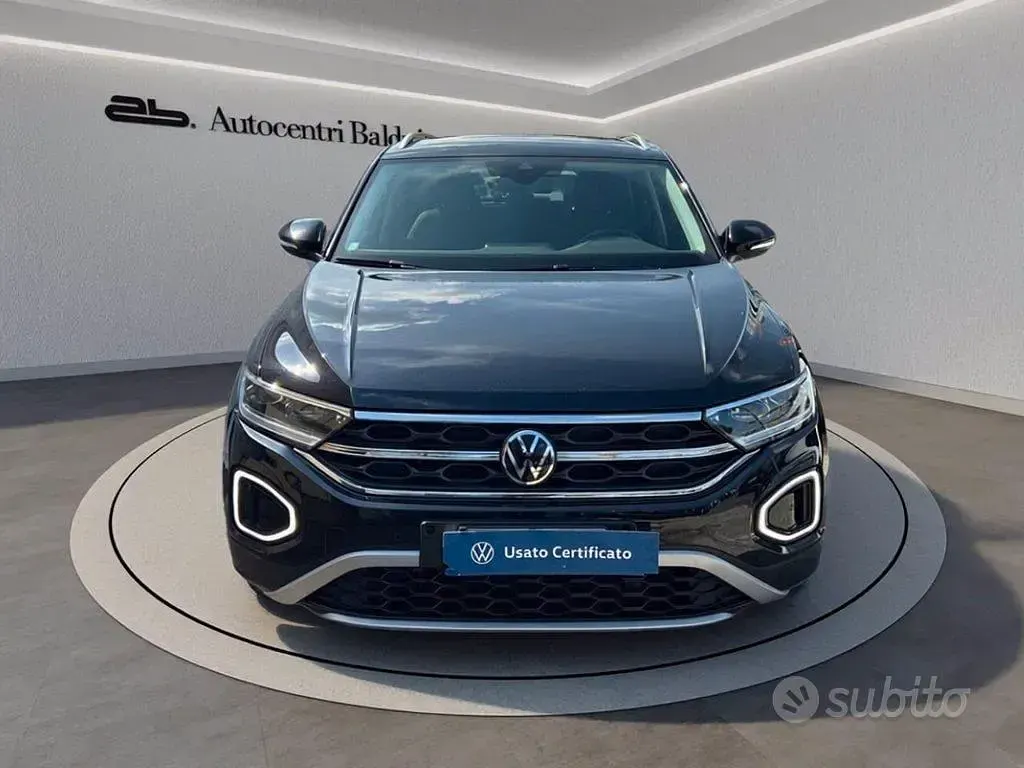 Usata VW T-Roc Style 110 CV (80 kW) 2023 Nero perla SUV