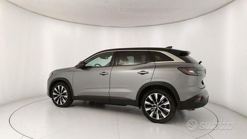 Usata Renault Austral Techno 200 CV (147 kW) 2023 Grigio SUV