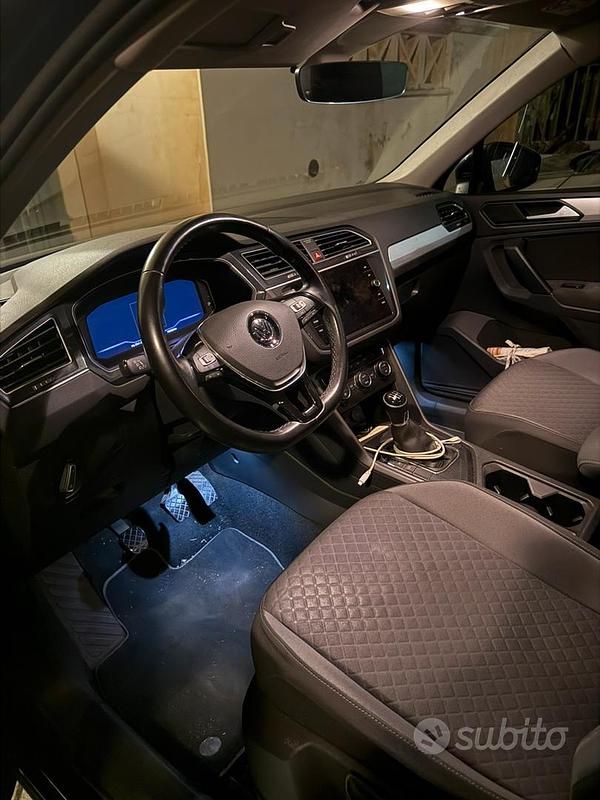Usata VW Tiguan 150 CV (110 kW) 2019 Blu SUV