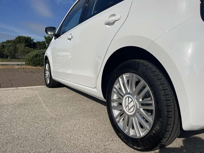 Usata VW up! 65 CV (47 kW) 2022 Utilitaria