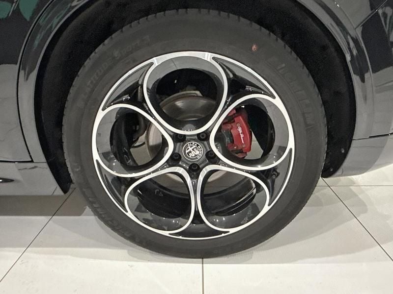 Usata Alfa Romeo Stelvio Veloce 210 CV (154 kW) 2023 Nero SUV