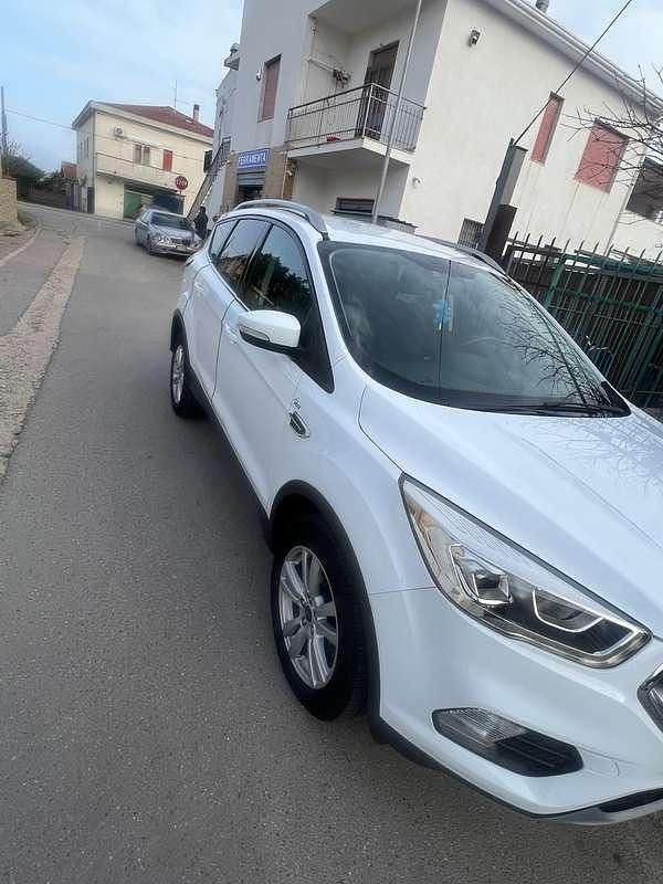 Usata Ford Kuga Business Edition 120 CV (88 kW) 2018 Bianco SUV