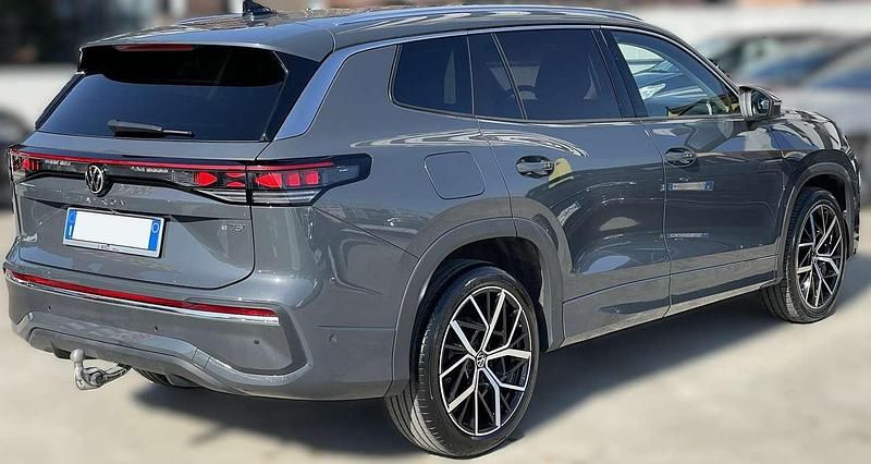 Usata VW Tayron Elegance 150 CV (110 kW) 2025 Dolphin grey metallizzato SUV