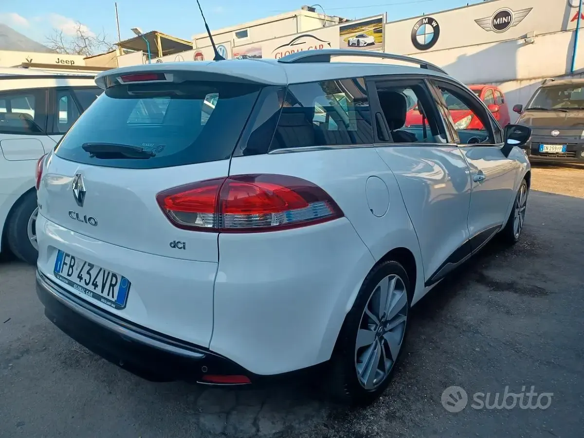 Usata Renault Clio 90 CV (66 kW) 2016 Bianco Station wagon