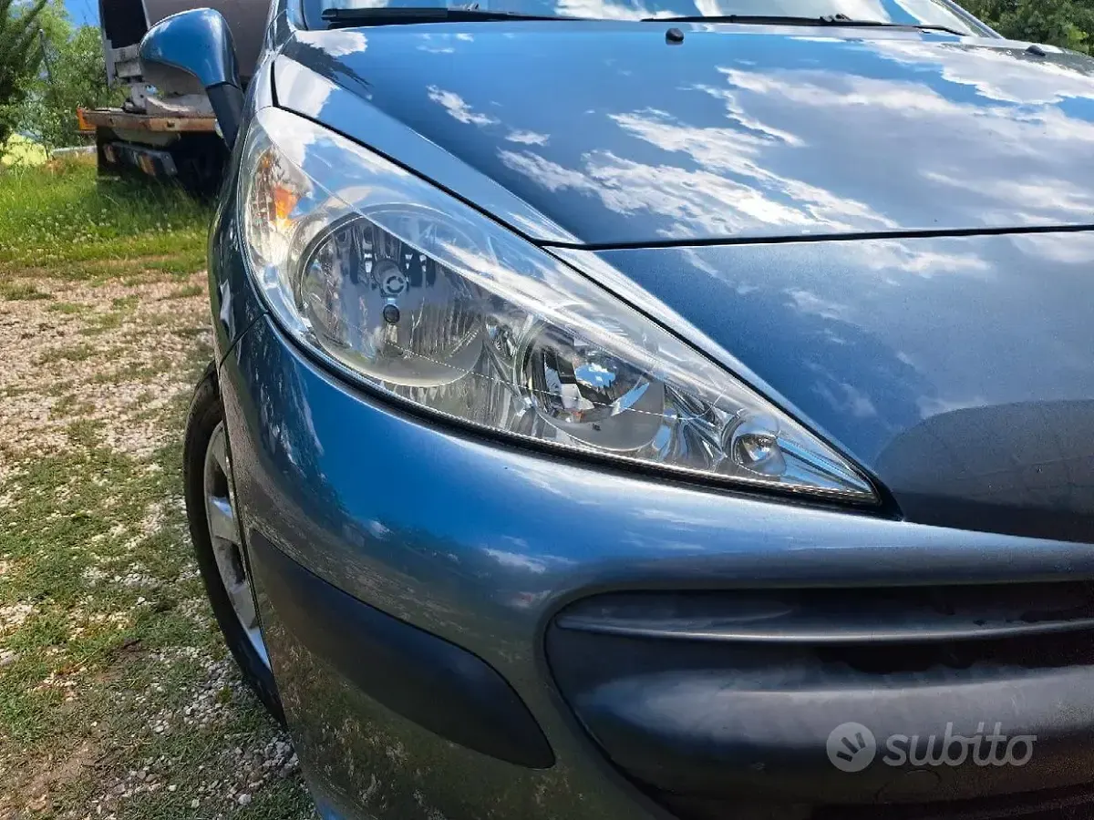 Usata Peugeot 207 73 CV (53 kW) 2007 Berlina