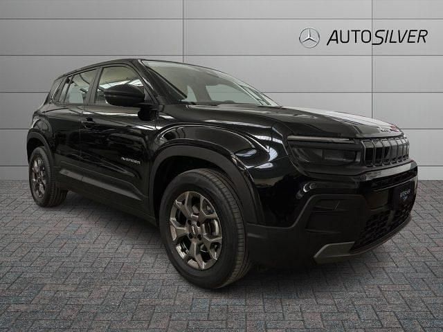 Usata Jeep Avenger Longitude 101 CV (74 kW) 2024 Nero / pastello SUV