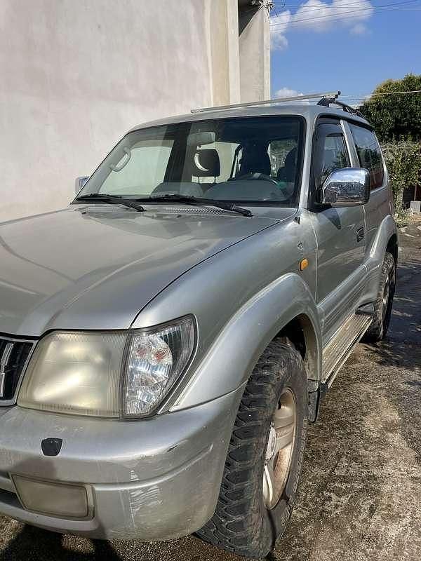 Usata 2000 Toyota Land Cruiser SUV | 10.000 € (Super prezzo) - Immagine 1/4