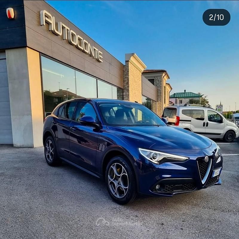 Usata Alfa Romeo Stelvio 179 CV (131 kW) 2018 Blu SUV