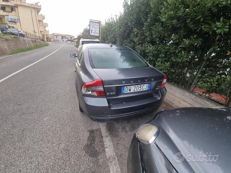 Usata Volvo S80 136 CV (100 kW) 2009 Grigio Berlina