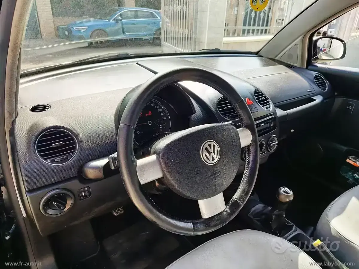Usata VW Beetle 105 CV (77 kW) 2012 Utilitaria