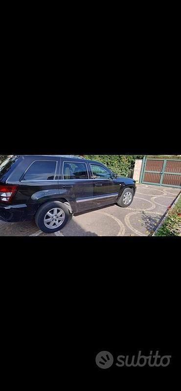 Usata Jeep Grand Cherokee Overland 218 CV (160 kW) 2008 SUV
